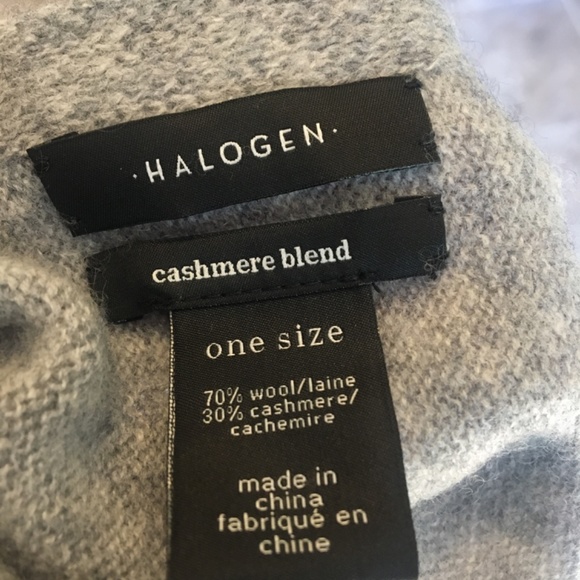 Wool/cashmere Poncho - Picture 4 of 4